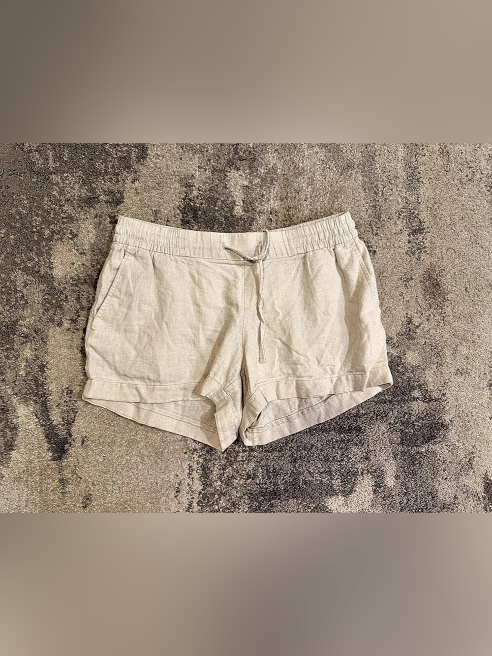 Old Navy Linen Blend Drawstring Shorts in Cream Size Small